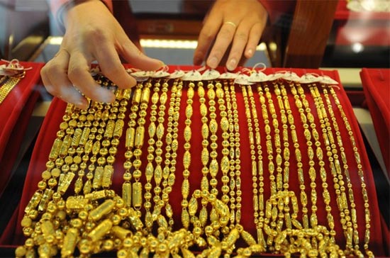 Giới phân tích quốc tế đang tỏ ra lạc quan về triển vọng giá vàng sau khi FED một lần nữa khẳng định chính sách lãi suất thấp - Ảnh: Getty Images.