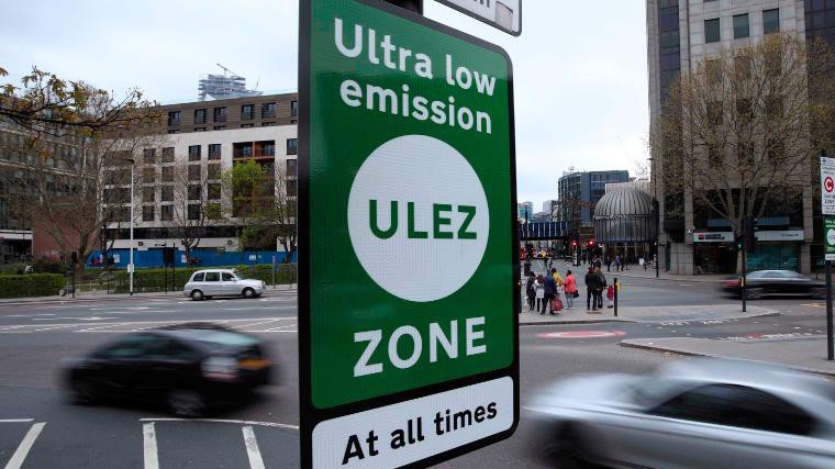 Biển thông tin về khu vực ULEZ tại Anh - Ảnh: Getty Images.