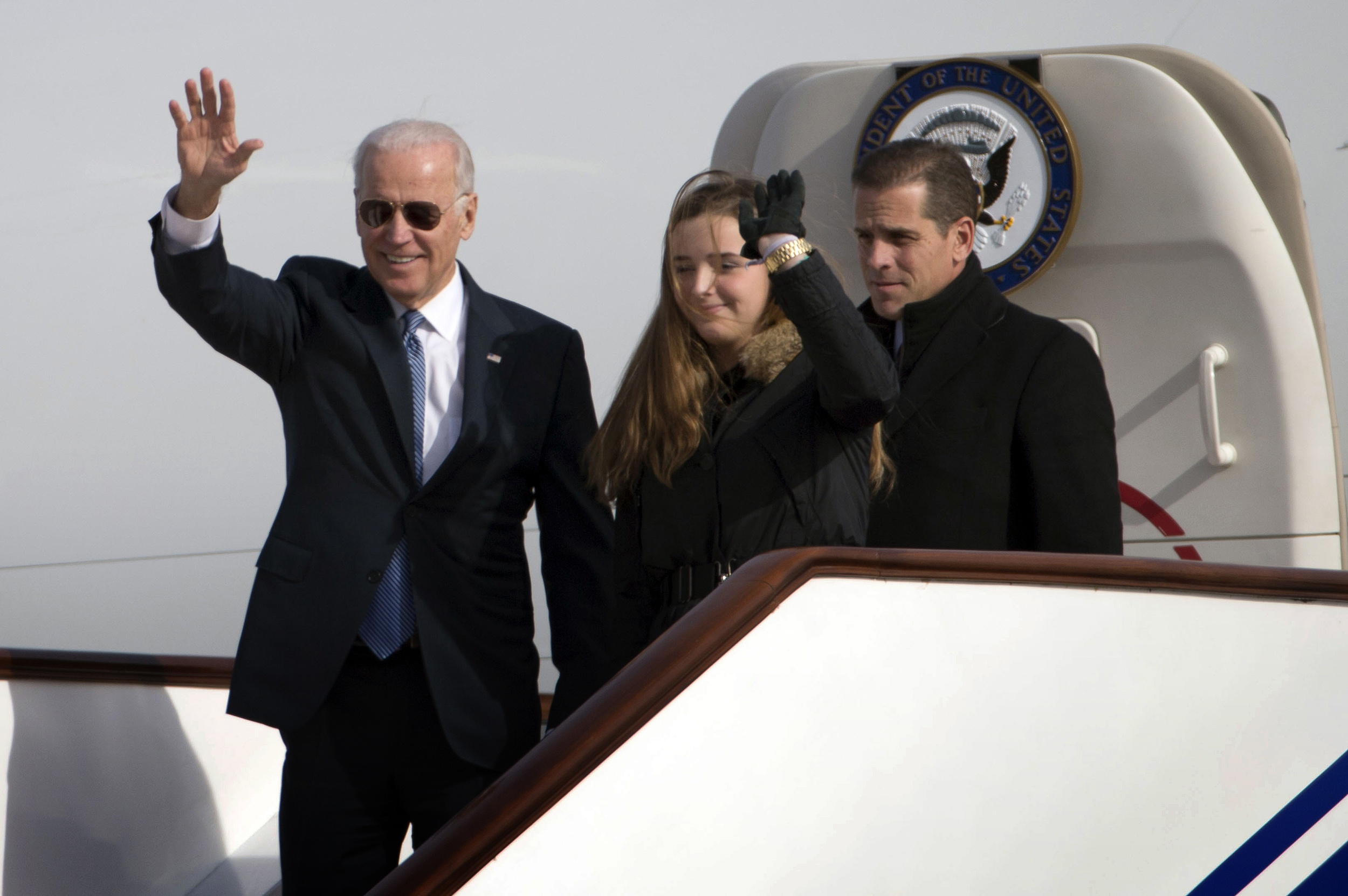 Ông Biden sẽ là hành khách đầu tiên của chuyên cơ tổng thống mới - Ảnh: AP