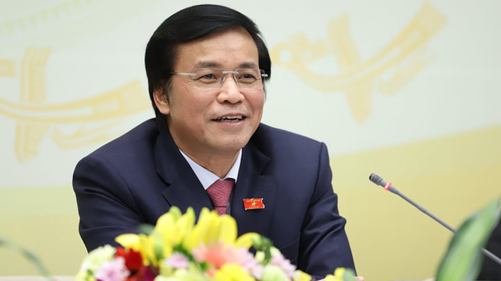 Tổng thư ký Quốc hội  Nguyễn Hạnh Phúc chủ trì họp báo - Ảnh: Quang Phúc 