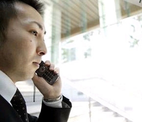 Hiện nay, thật khó để tìm những người châu Á học ở nước ngoài mà lại không muốn về nước làm việc.