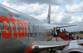 Hiện Jetstar Pacific đang khai thác đội bay gồm 7 máy bay Airbus A320 và Boeing 737-400.