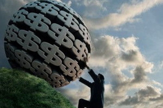 Gặp hiểm nguy lần này là sự phục hồi của nền kinh tế toàn cầu và tương lai của khối Eurozone.