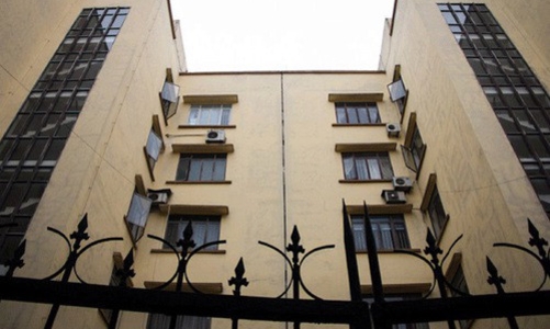 Bộ Xây dựng yêu cầu nguyên Bộ trưởng Tư pháp trả lại nhà công vụ