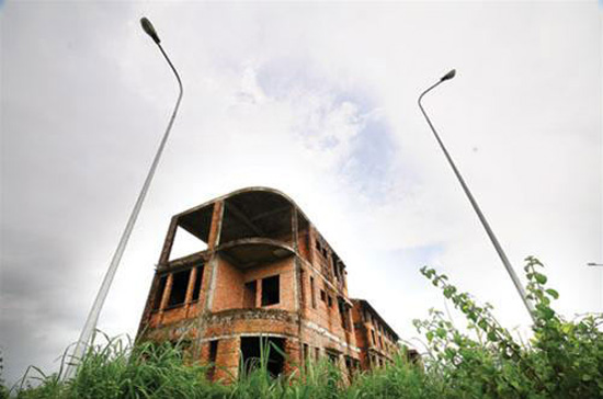 Tranh chấp xung quanh vấn đề góp vốn của các nhà đầu tư vào các dự án bất động sản diễn ra liên tục trong thời gian gần đây - Ảnh: TT.