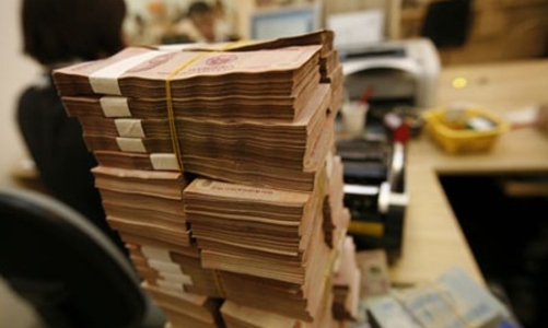 Tái cơ cấu ngân hàng: Đám than đang vạc lửa