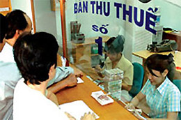 Thuế thu nhập doanh nghiệp phải nộp tính theo tỷ lệ % trên doanh thu bán hàng hoá, dịch vụ.