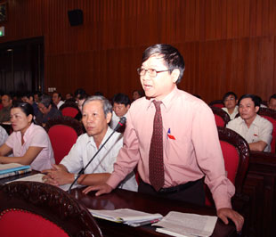 Đại biểu Quốc hội Lê Như Tiến: Lỏng lẻo trong quản lý đất đai là mảnh đất màu mỡ nuôi dưỡng tham nhũng, lãng phí.