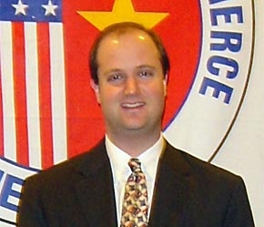 Ông Adam Sitkoff.