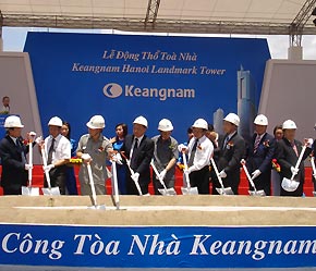 Không chỉ cao thứ 17 thế giới, Keangnam Hà Nội Landmark Tower còn là tòa nhà đứng thứ 5 thế giới về tổng diện tích của một công trình kiến trúc đơn lẻ - Ảnh: Thành Nam.