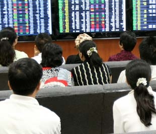 Nhà đầu tư tại Công ty Chứng khoán Tân Việt.
