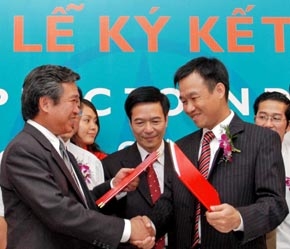 Lễ ký hợp tác giữa ABBank và PC2.