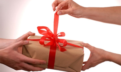 Đã có 20 cán bộ nộp lại quà tặng trong năm nay