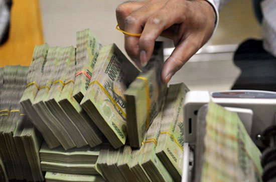 Nỗi khổ của các ngân hàng thương mại trong diện tăng vốn được đè nặng trước hết lên ban điều hành.