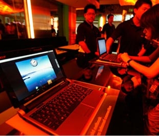 Máy tính Acer chạy hệ điều hành Android của Google trưng bày tại triển lãm Computex mới đây tại Đài Bắc - Ảnh: New York Times/AP.