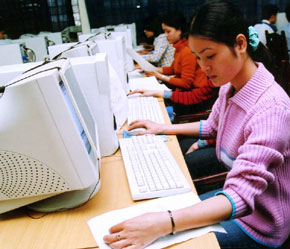 Tác giả của bài viết này lần đầu đến Việt Nam và hết sức ngạc nhiên vì chứng kiến hoạt động thiết kế game 3D ở một quốc gia mà thu nhập bình quân đầu người mới chỉ là 726 USD/người vào năm ngoái.