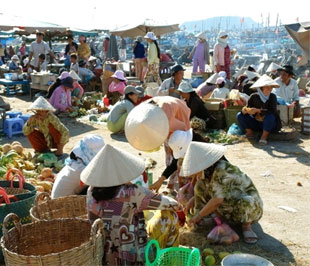 Nếu so với cùng kỳ năm 2008, CPI bình quân 7 tháng đầu năm đã lần đầu tiên giảm mức tăng xuống một con số (9,25%).