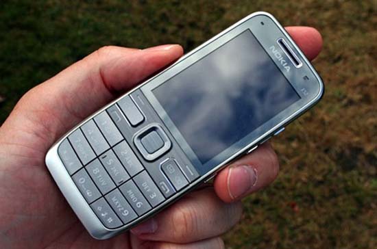 Phần mềm mới sẽ tương thích với các dòng E52 và E72 của Nokia - Ảnh: 9xoro.