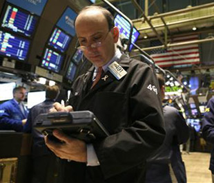 Chứng khoán Mỹ tiếp tục có phiên giảm điểm thứ hai trong tuần - Ảnh: Reuters.