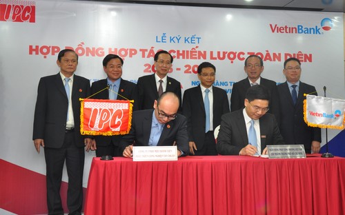 VietinBank Tp.HCM và Công ty Tân Thuận IPC ký hợp đồng nguyên tắc tài trợ gói trái phiếu 2.000 tỷ đồng.