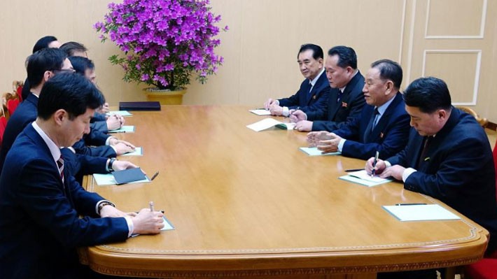 Hội đàm giữa các quan chức Triều Tiên và Hàn Quốc tại Bình Nhưỡng ngày 5/3 - Ảnh: Yonhap/Reuters.