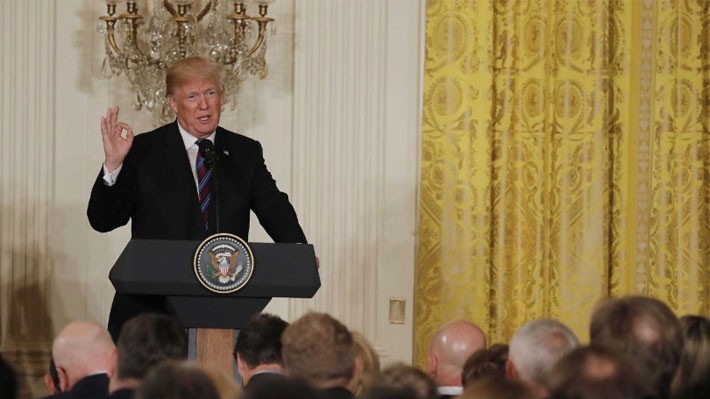 Tổng thống Mỹ Donald Trump phát biểu tại một buổi họp báo ở Nhà Trắng, ngày 3/4 - Ảnh: Reuters.