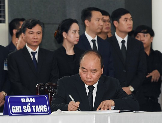 Hình ảnh lễ viếng Chủ tịch nước Trần Đại Quang - Ảnh 6.