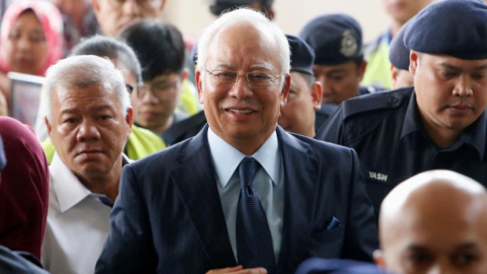 Vợ cựu Thủ tướng Najib của Malaysia có thể lĩnh án 15 năm tù giam - Ảnh 1.