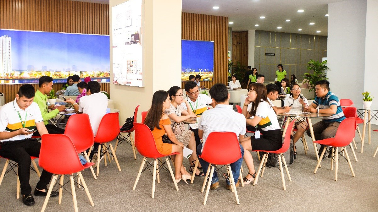 Chính sách thanh toán 1% đã đánh trúng tâm lý của khách hàng trẻ và giúp lượng giao dịch của dự án tăng nhanh.