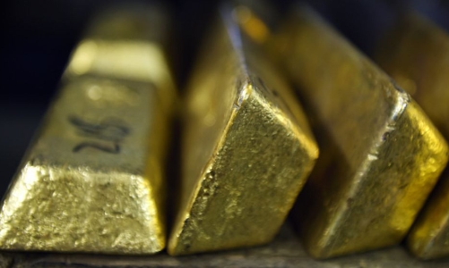 Vàng thế giới giảm liên tục, trong nước cầm cự mốc 57 triệu đồng/lượng