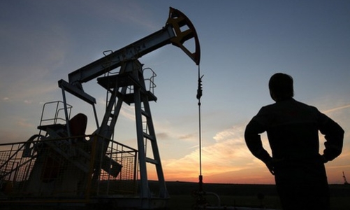 Giá dầu sụt mạnh vì nhà đầu tư mất niềm tin vào OPEC