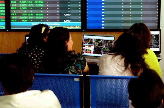 Thị trường sẽ tiếp tục có những biến động, tuy không mạnh nhưng việc ra và vào ở những thời điểm hợp lý sẽ đóng vai trò mấu chốt trong hiệu quả đầu tư - Ảnh: Quang Liên.