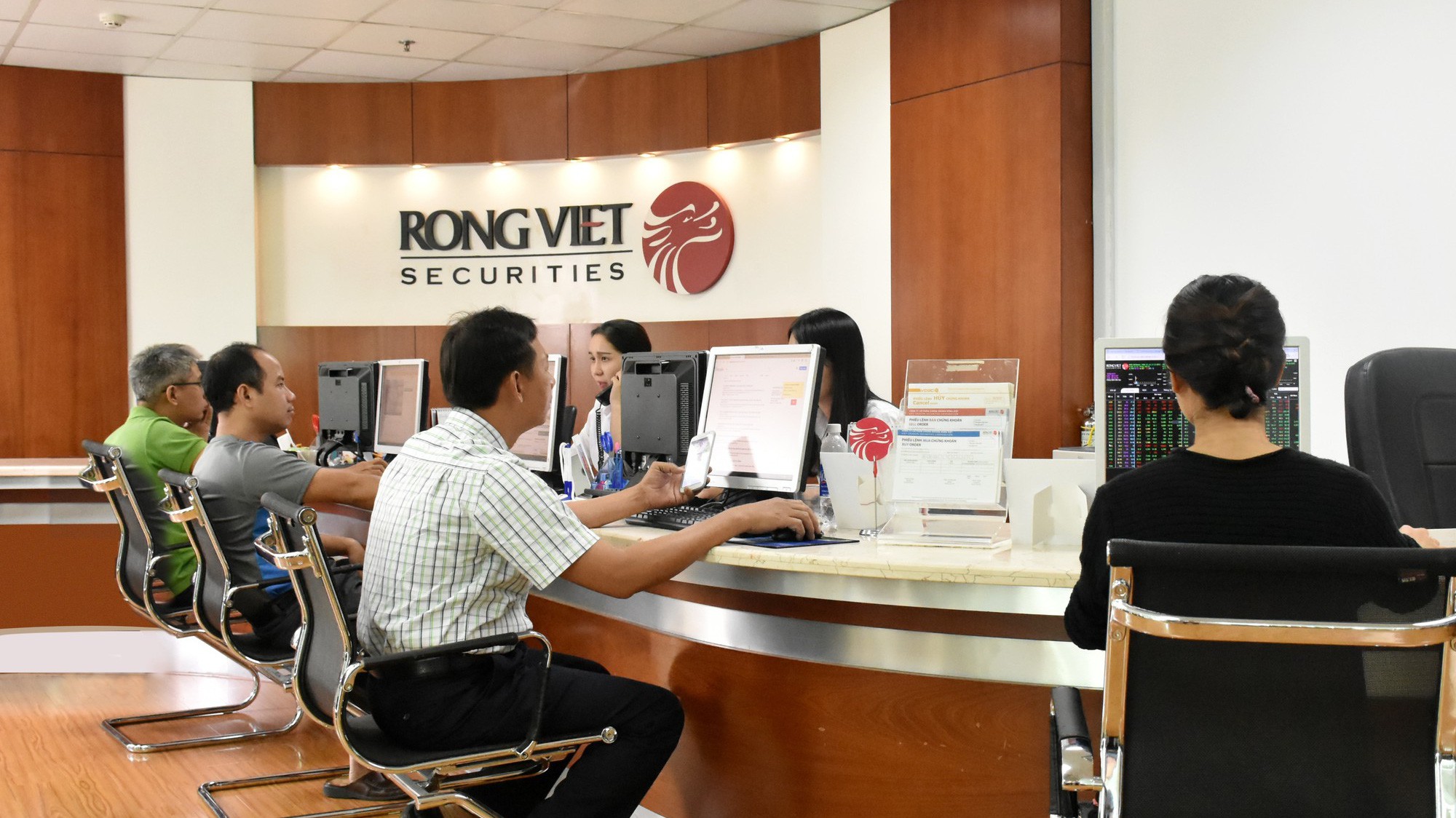 Lũy kế 6 tháng đầu năm, VDS đạt 54,3 tỷ đồng lợi nhuận sau thuế, giảm 5% và mới chỉ thực hiện được 38% kế hoạch năm.