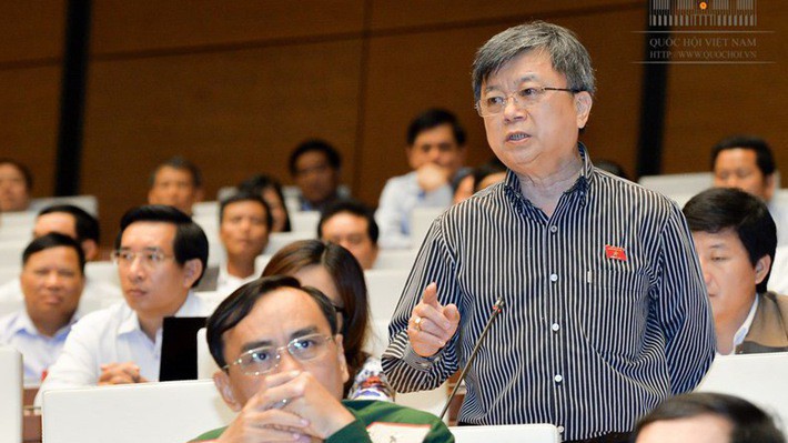 Đại biểu Trương Trọng Nghĩa khi thảo luận tại hội trường đã đề nghị bỏ quy định thời hạn cho thuê đất lên đến 99 năm. 
