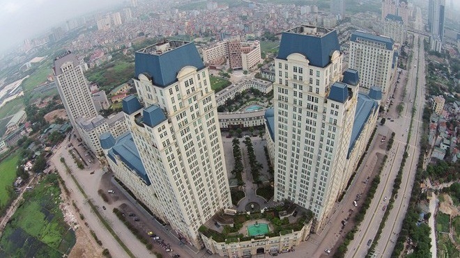 Hà Nội cho biết, Công tác quản lý, vận hành, sử dụng nhà chung cư thương mại, chung cư tái định cư vẫn còn bất cập, số vụ tranh chấp giữa chủ đầu tư - khách hàng vẫn nhiều.