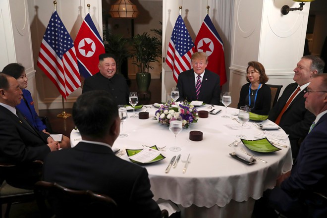 Gặp ông Kim Jong Un, ông Trump hứa “một tương lai tuyệt vời” cho Triều Tiên - Ảnh 6.
