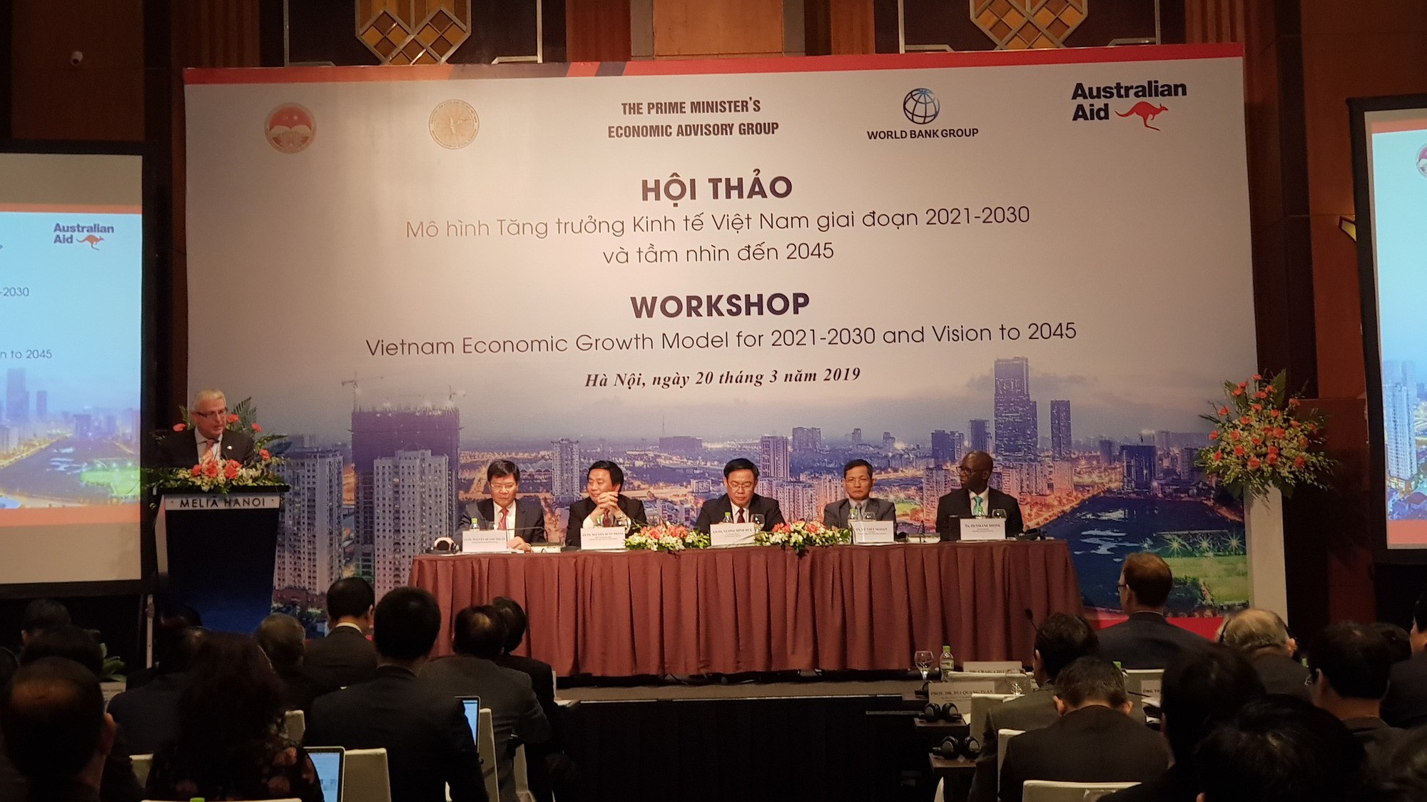 Hội thảo về mô hình tăng trưởng tổ chức sáng 20/3 tại Hà Nội.