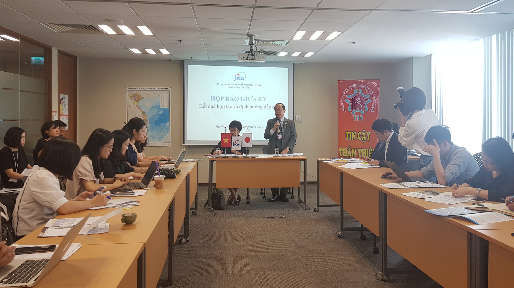 Ông Konaka Tetsuo tại họp báo thường niên của JICA sáng 17/10.