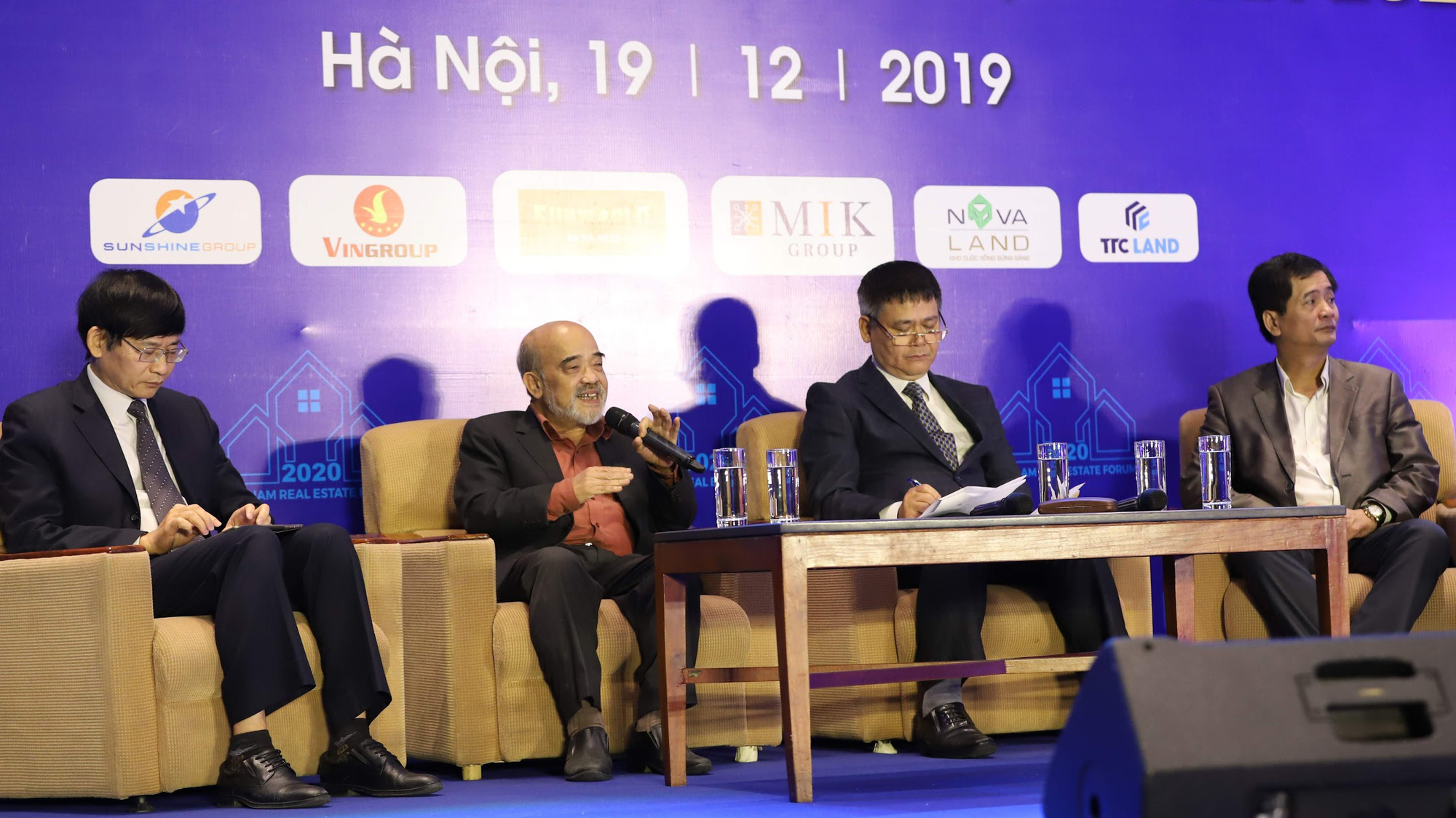 Các chuyên tại Diễn đàn Bất động sản do Thời báo Kinh tế Việt Nam tổ chức