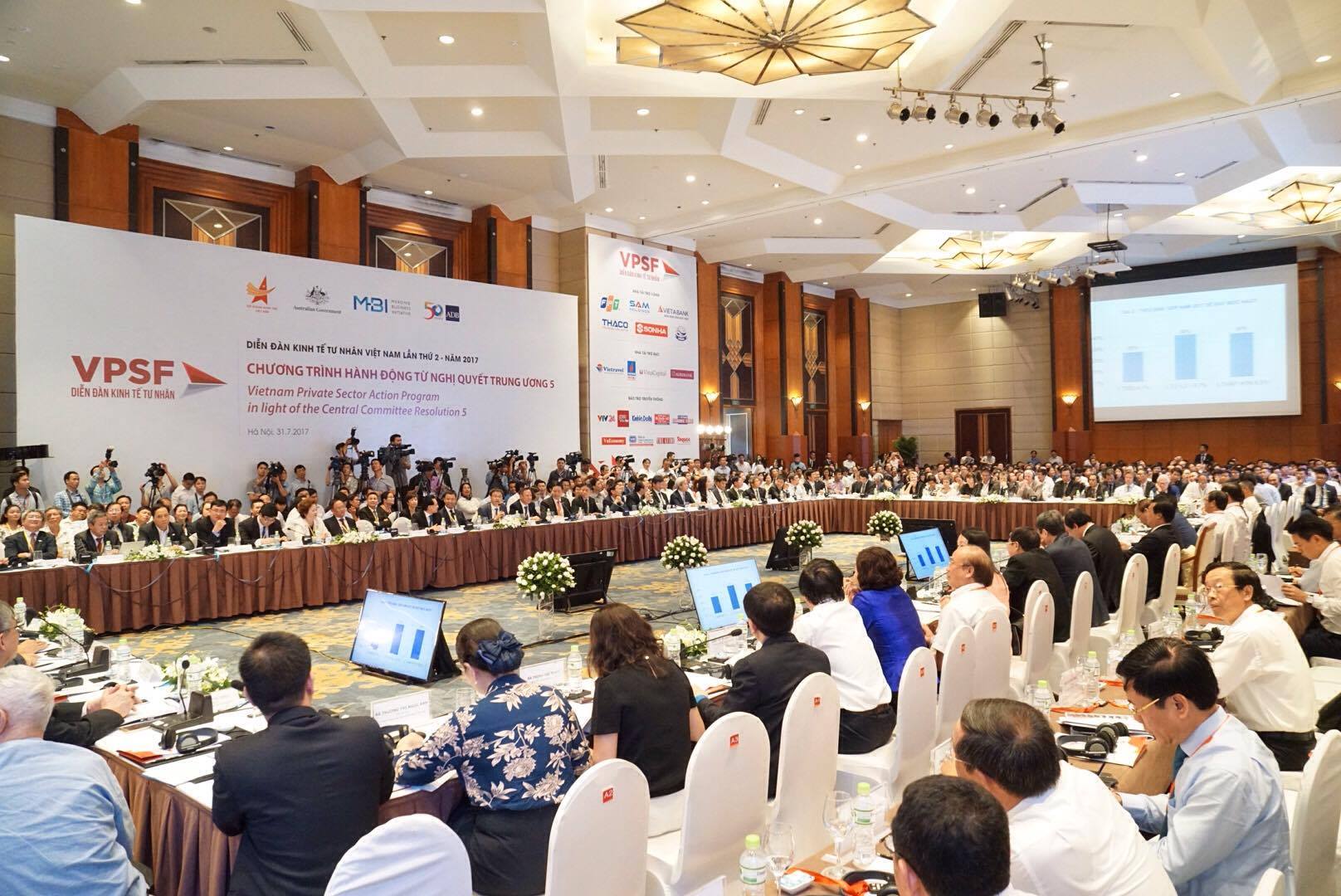 Quang cảnh Diễn đàn Kinh tế tư nhân năm 2017 sáng 31/7/2-17 - Ảnh: Quang Phúc.<strong><br></strong>