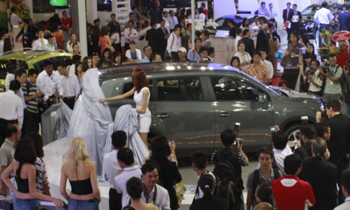 Thị trường ôtô: 20 ngày bùng nổ?