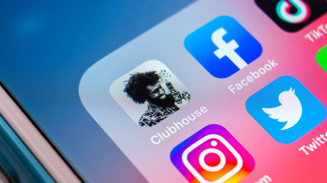 Facebook đang chuẩn bị tung ra sản phẩm tương tự như Clubhouse - ứng dụng trò chuyện âm thanh mới ra đời năm 2020 - Ảnh: CNN