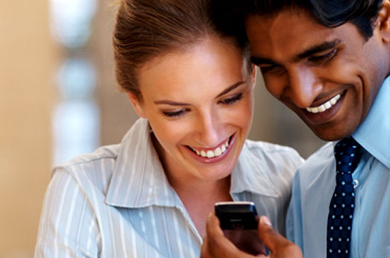 Smartphone đã trở thành vật bất ly thân với nhiều người Mỹ.