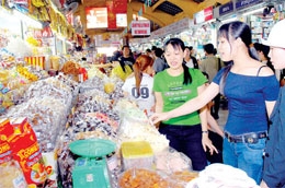 Trong tháng tới, Tp.HCM sẽ tăng cường kiểm soát giá cả, đặc biệt là các mặt hàng thiết yếu.