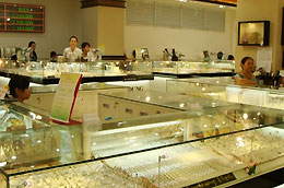 Giao dịch vàng ảm đạm trong những ngày gần đây.