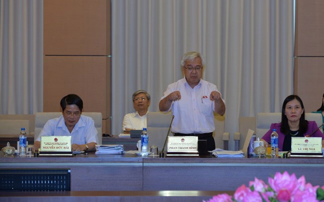 Chủ nhiệm Ủy ban Văn hoá, giáo dục thanh thiếu niên và nhi đồng Phan Thanh Bình.