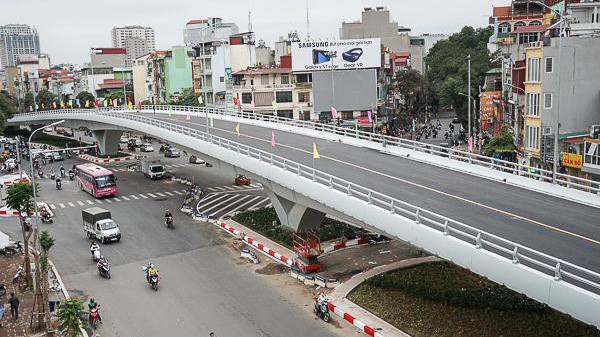 Hà Nội chủ trương làm khá nhiều cầu vượt tại các nút giao thông trọng điểm.