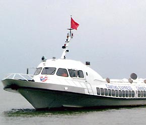 Vận tải hành khách bằng tàu biển rất có tiềm năng.