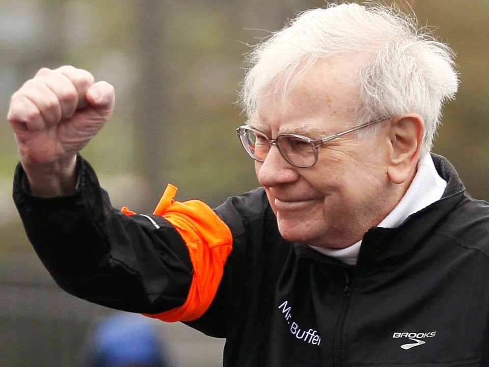 Khi được nhà báo Bob Woodward yêu cầu đưa ra một lời khuyên về đầu tư, tỷ phú Buffett nói: 