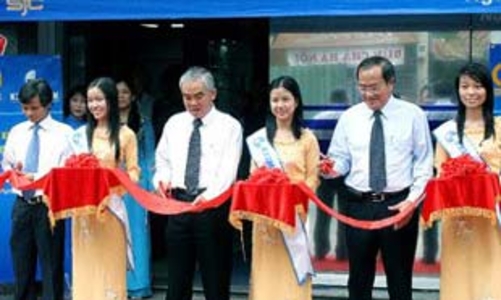 SJC và Eximbank mở sàn giao dịch vàng